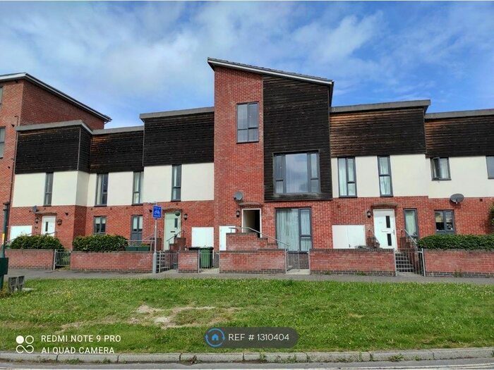 3 Bedroom Terraced House To Rent In Oxford Way, Basingstoke RG24