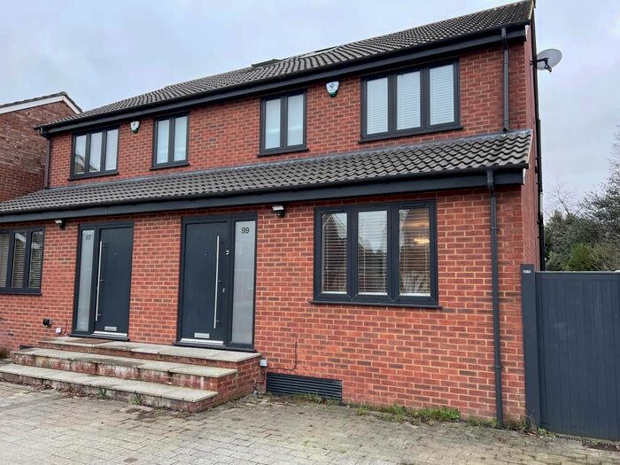 4 Bedroom Semi-Detached House To Rent In Ascot, Berkshire, SL5