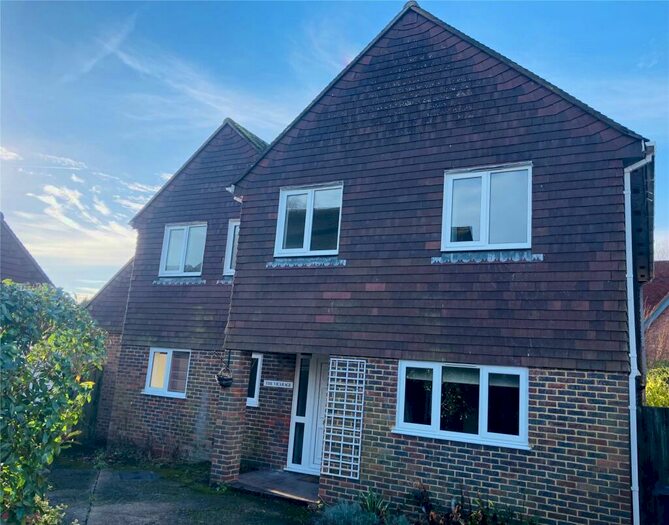 4 Bedroom Detached House To Rent In Hambrook Close, Chilham, Canterbury, Kent, CT4