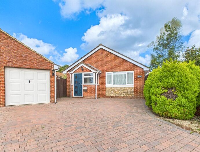 2 Bedroom Bungalow For Sale In Elmers Way, Bransgore, Christchurch, Dorset, BH23