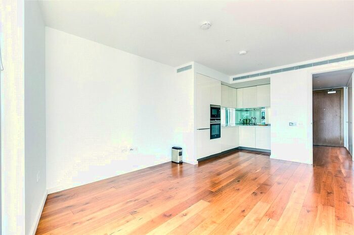 2 Bedroom Flat To Rent In Eastfields Avenue, London, SW18