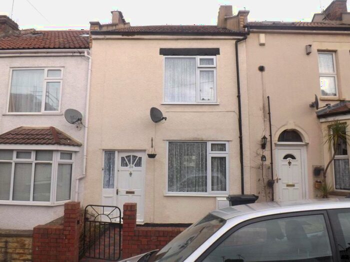 3 Bedroom Terraced House For Sale In Coleridge Road, Bristol, BS5