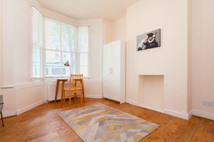 Studio To Rent In Studio, Ellingfort Road, London Fields, E8