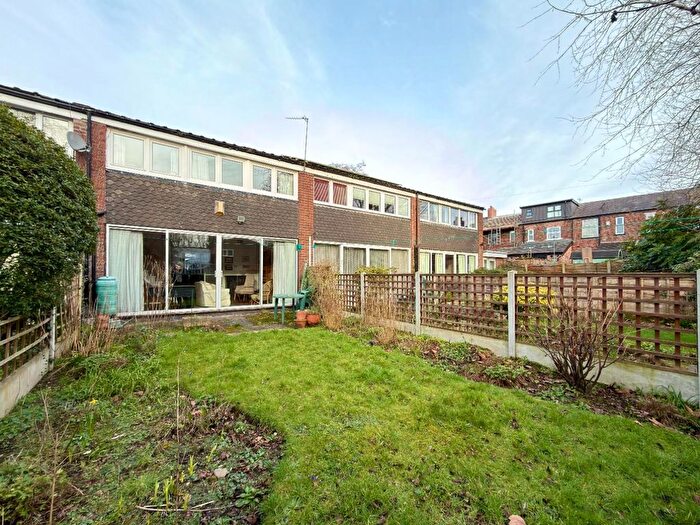 3 Bedroom Terraced House For Sale In Finney Drive, Chorlton Green, M21