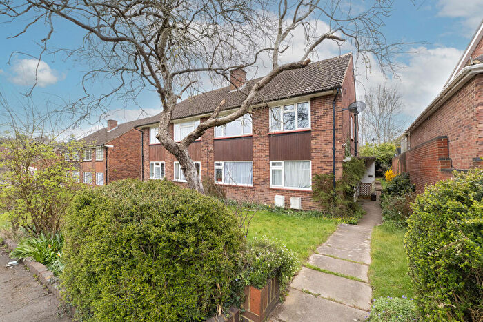 2 Bedroom Apartment For Sale In Darvell Drive, Chesham, HP5