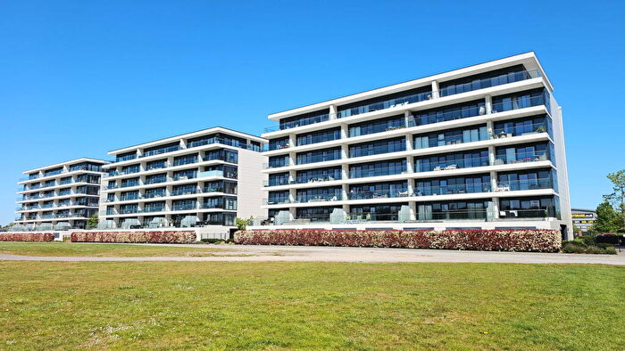 2 Bedroom Flat For Sale In Kingman Way, Newbury, RG14