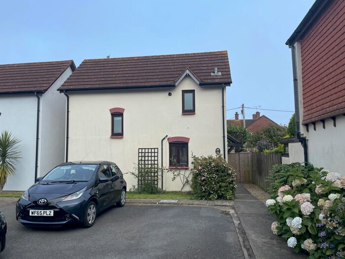 2 Bedroom Detached House To Rent In Heywood Drive, Starcross, Exeter, EX6