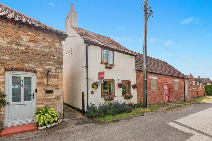 2 Bedroom Semi-Detached House For Sale In West Street, Barkston, Grantham, NG32