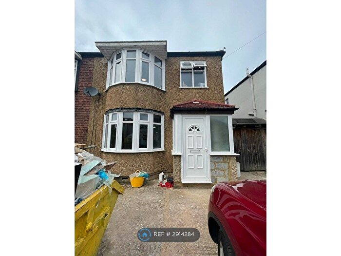 3 Bedroom Semi Detached House To Rent In Bulstrode Avenue, Hounslow, TW3