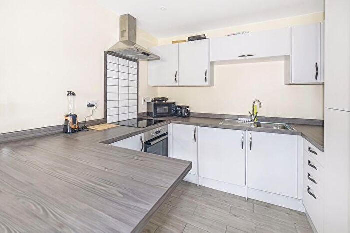 1 Bedroom Flat To Rent In Cambridge Road, Dorchester, DT1