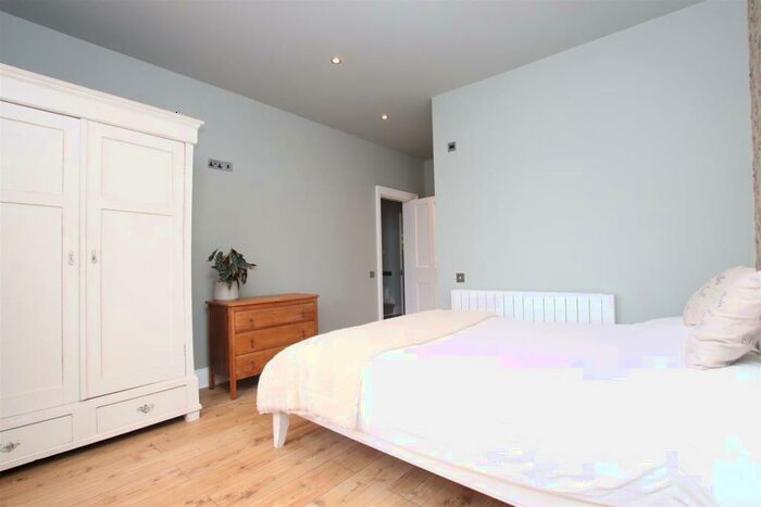 2 Bedroom Apartment To Rent In Manvers Street, Bath, BA1