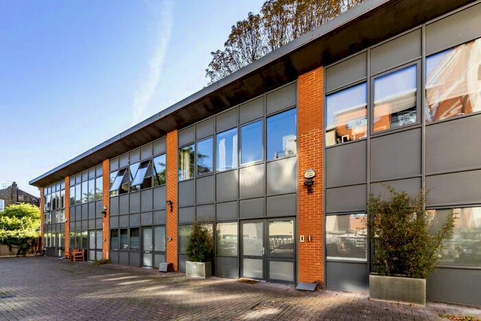 2 Bedroom Flat To Rent In Manor Gardens, London, N7