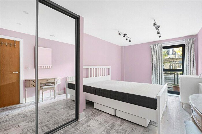 2 Bedroom Apartment To Rent In Spa Road, London, SE16