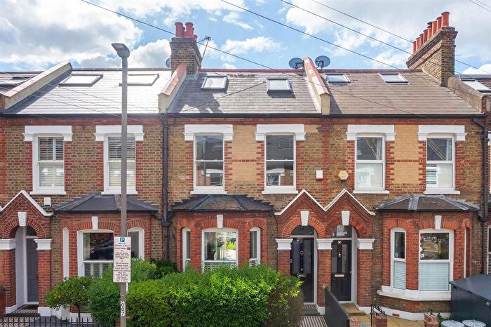 4 Bedroom Property For Sale In Franche Court Road, Earlsfield, London, SW17
