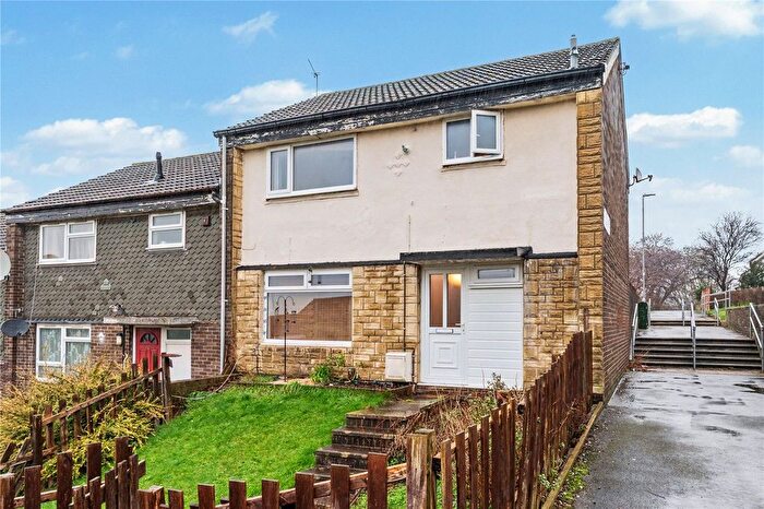 3 Bedroom Terraced House For Sale In Beckhill Walk, Leeds, LS7