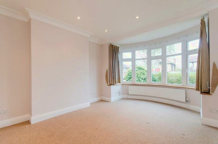 3 Bedroom House To Rent In Parkside Way, Harrow, HA2