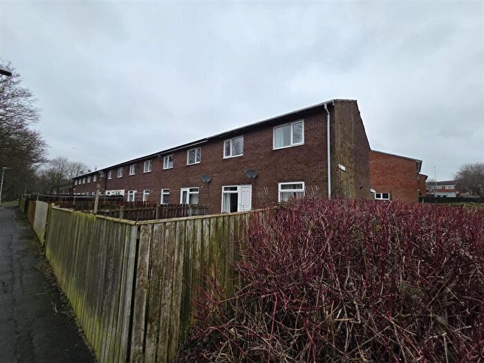 3 Bedroom End Of Terrace House For Sale In Almond Court, Shildon, DL4