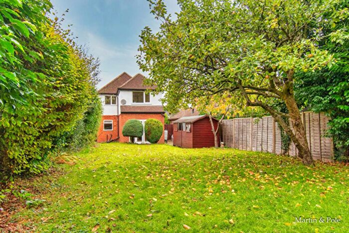 4 Bedroom Detached House For Sale In Detached, Large Gardens, Aldryngton/ Maiden Erlegh, RG6