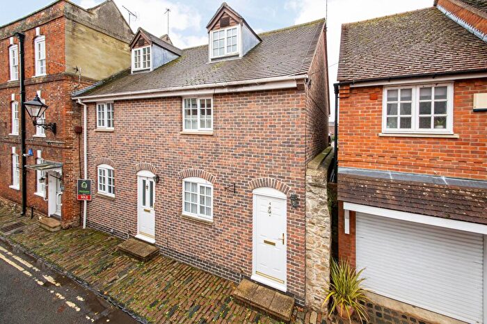 3 Bedroom End Of Terrace House For Sale In Checker Walk, Abingdon, OX14