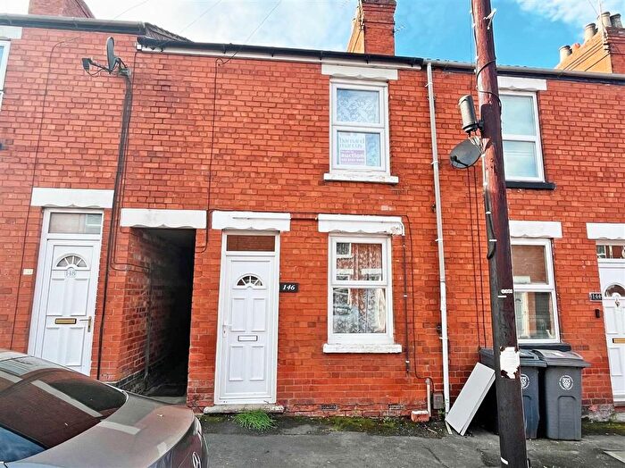 2 Bedroom Terraced House For Sale In Victoria Street, Grantham, NG31