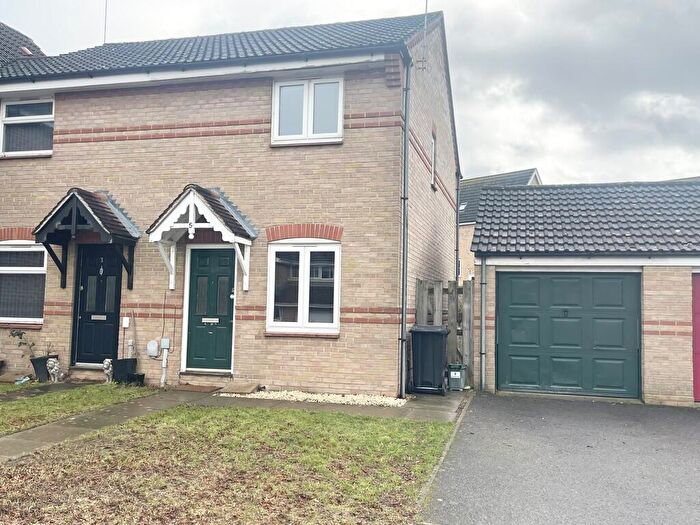 2 Bedroom Semi Detached House To Rent In Sovereign Close, Braintree, CM7