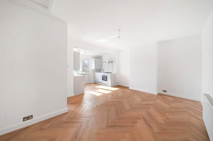 1 Bedroom Flat For Sale In Albert Road, London, SE25