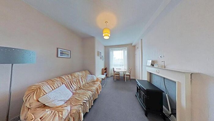 1 Bedroom Flat To Rent In Watson Crescent, Edinburgh, Midlothian, EH11