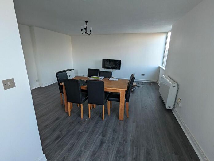 2 Bedroom Flat To Rent In Westacre Close, Bristol, BS10