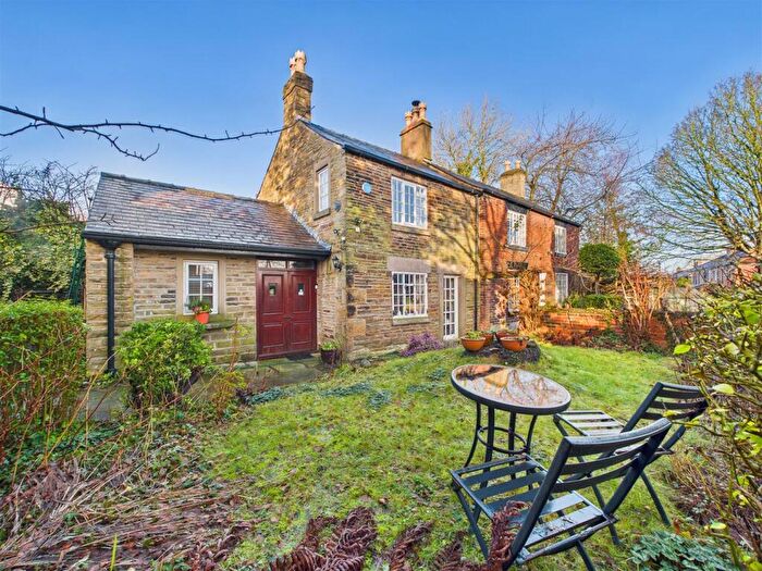4 Bedroom Cottage For Sale In Crabtree House, School Lane, Greenhill, Sheffield, S8