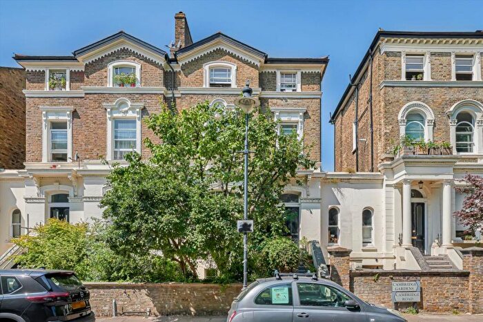 2 Bedroom Flat To Rent In Cambridge Road, Maida Vale, NW6