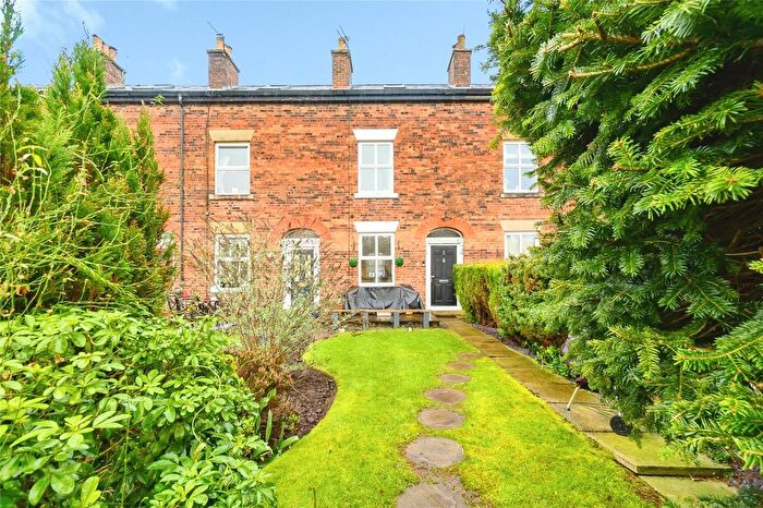 3 Bedroom Terraced House For Sale In Plantation View, Bury, Greater Manchester, BL9