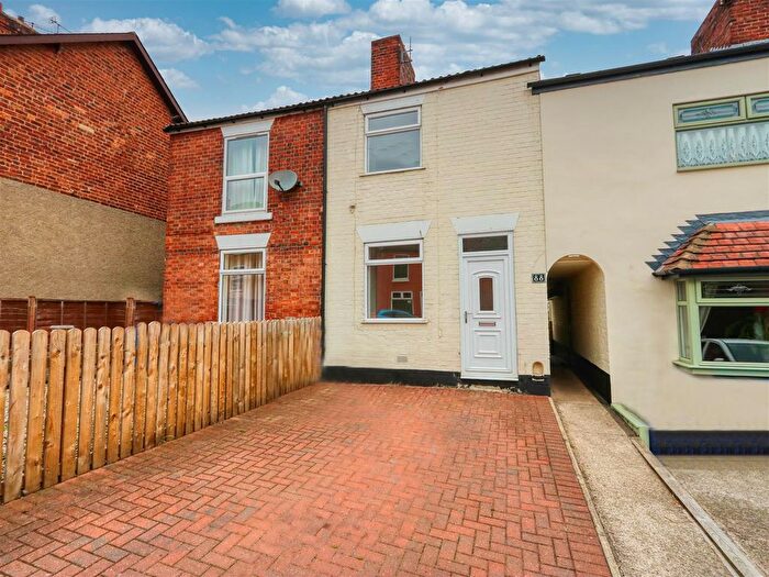 2 Bedroom Semi-Detached House To Rent In Sanforth Street, Whittington Moor, Chesterfield, Derbyshire, S41