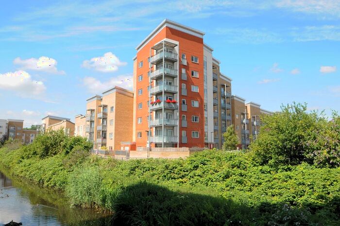 2 Bedroom Flat To Rent In Pampas Court, Waterway Avenue, Lewisham, SE13