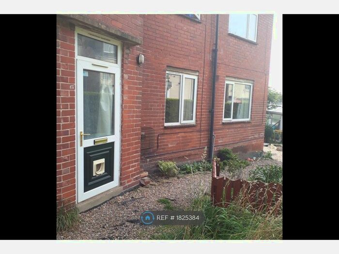 2 Bedroom Flat To Rent In Cliff Road, Leeds, LS6