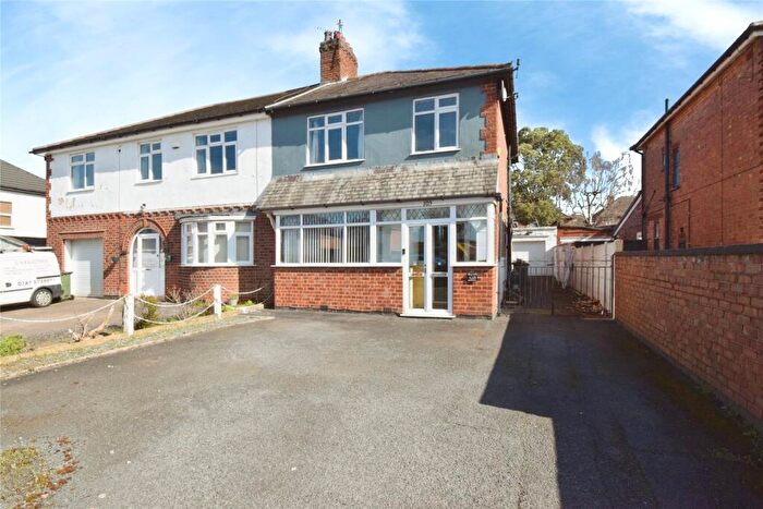 3 Bedroom Semi-Detached House For Sale In Aylestone Lane, Wigston, Leicestershire, LE18