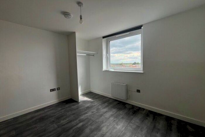 2 Bedroom Flat To Rent In Coventry Road, Birmingham, B25