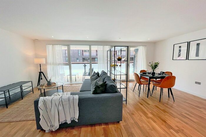 2 Bedroom Flat To Rent In Tabernacle Gardens, London, E2