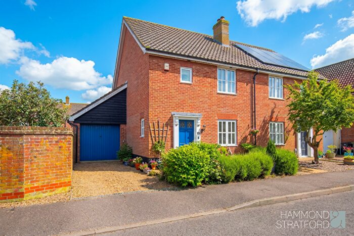 3 Bedroom Terraced House For Sale In Bromedale Avenue, Mulbarton, NR14