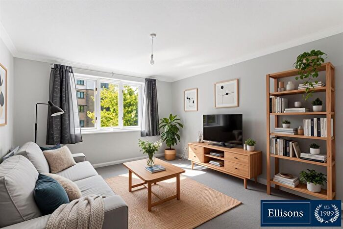 2 Bedroom Flat For Sale In Burlington Gate, Wimbledon Chase, SW20