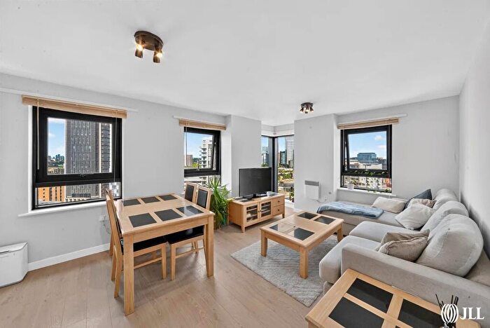 1 Bedroom Flat For Sale In Burford Wharf, Cam Road, London, E15
