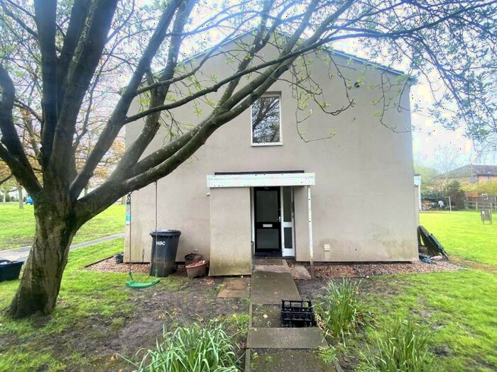 2 Bedroom Flat To Rent In Dene Park, HG1