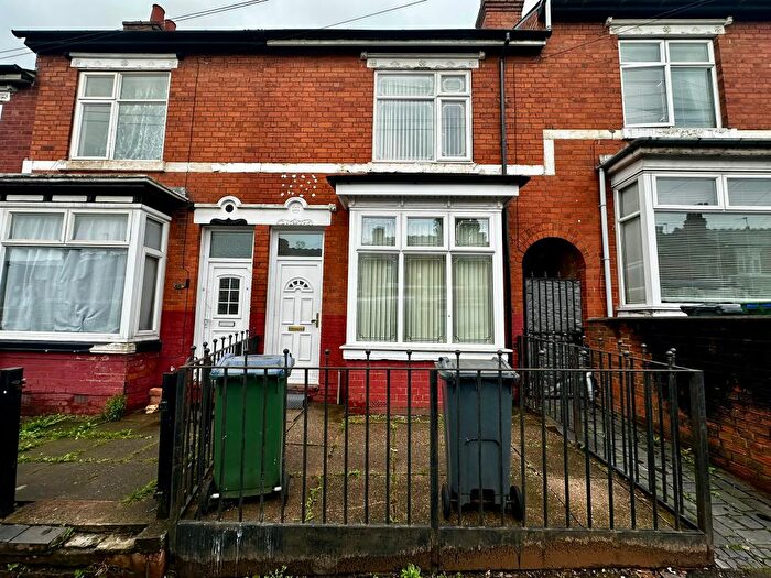 3 Bedroom Terraced House To Rent In St. Albans Road, Smethwick, B67