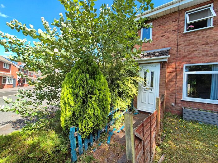 1 Bedroom Semi-Detached House For Sale In Humphries Drive, Kidderminster, DY10
