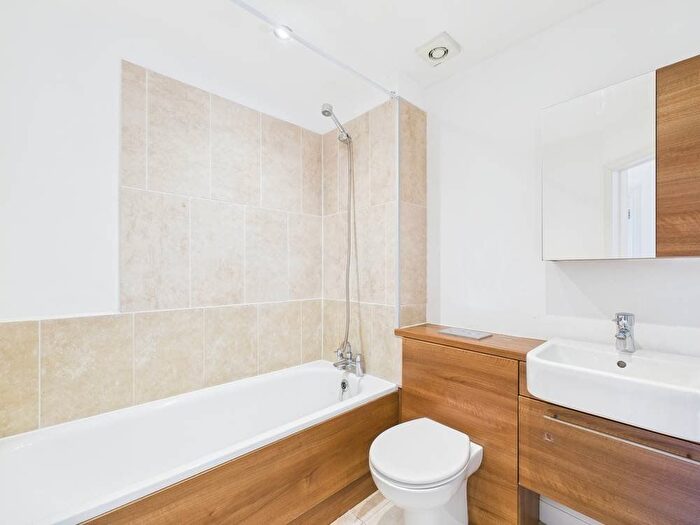 3 Bedroom Flat For Sale In Hooper Court, Gresham Road, Staines-Upon-Thames, Surrey, TW18