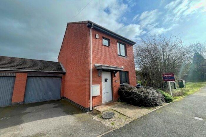 2 Bedroom Property To Rent In Wharf Close, Lichfield, WS14