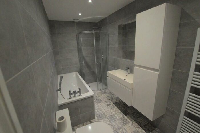 Studio To Rent In Lower Addiscombe Road, Croydon, CR0