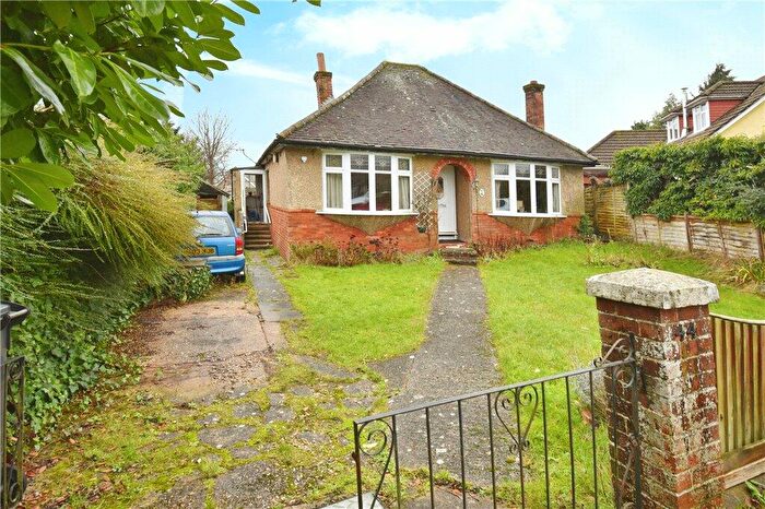 2 Bedroom Detached Bungalow For Sale In Upton Crescent, Nursling, Southampton, Hampshire, SO16
