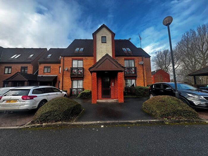 1 Bedroom Maisonette For Sale In Peter James Court, Stafford, Staffordshire, ST16