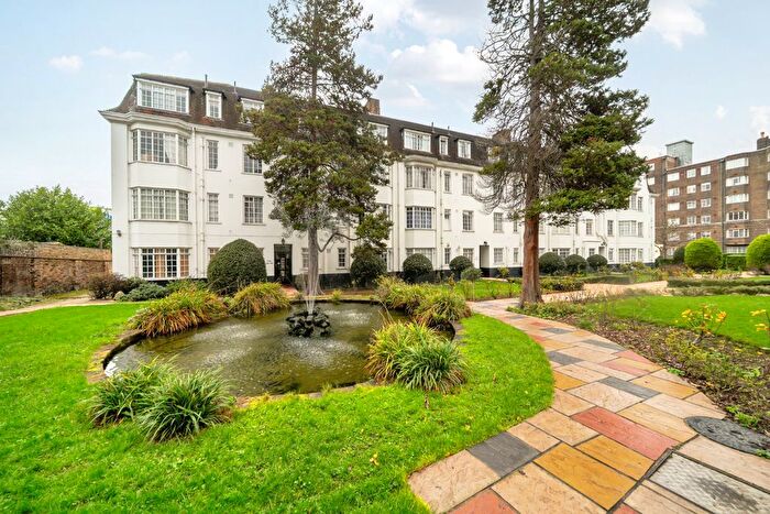 2 Bedroom Flat For Sale In Streatham Hill, Streatham Hill, London, SW2