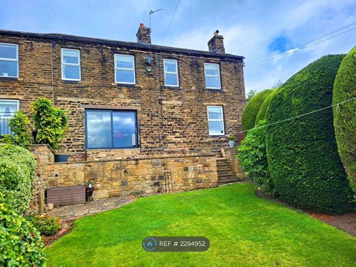 4 Bedroom Semi-Detached House To Rent In School Lane, Hartshead, Liversedge, WF15